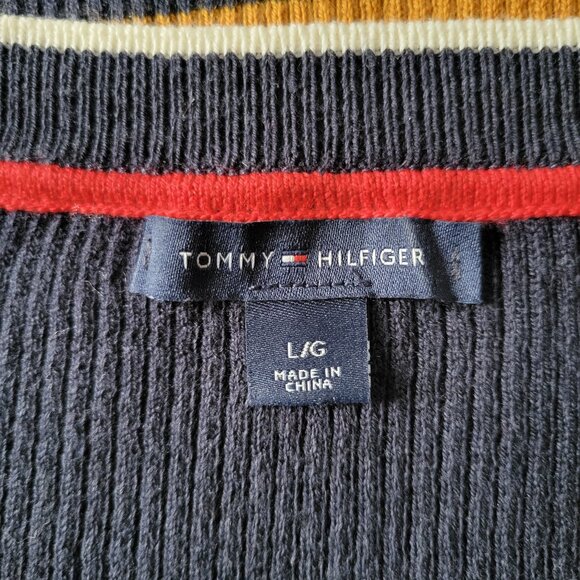 Vintage Y2K Tommy Hilfiger, Women’s L Classic Crewneck Sweater - Picture 4 of 7